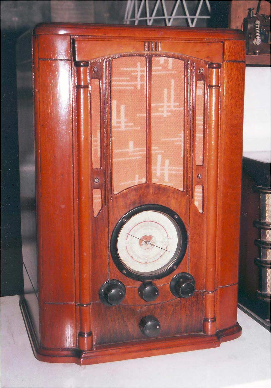 Свд 9. СВД-1 радиоприемник. СВД-9 радиоприемник. Ламповый радиоприемник СВД 1. Радиоприемник СВД М 1937.