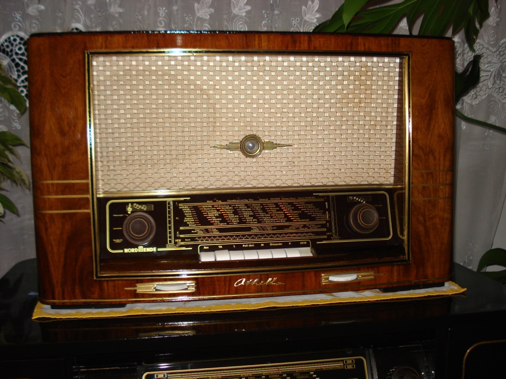 The list of my radio & TV collection!